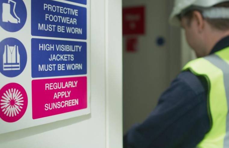 Considerate Constructors Scheme aims to raise skin cancer prevention standards Considerate Constructors Scheme aims to raise skin cancer prevention standards